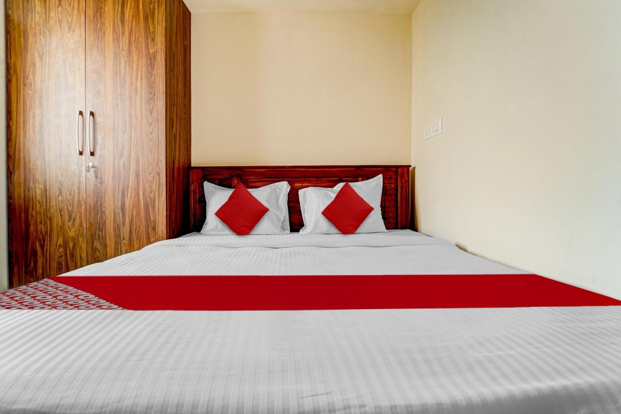 Super Hotel O Mm Home Stays Irugur Exterior photo
